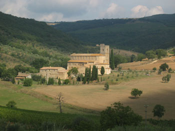Scopri di più sull'articolo Tuscany Tour Abbazia di Sant’Antimo