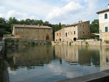 Scopri di più sull'articolo Tuscany Tours a Bagno Vignoni