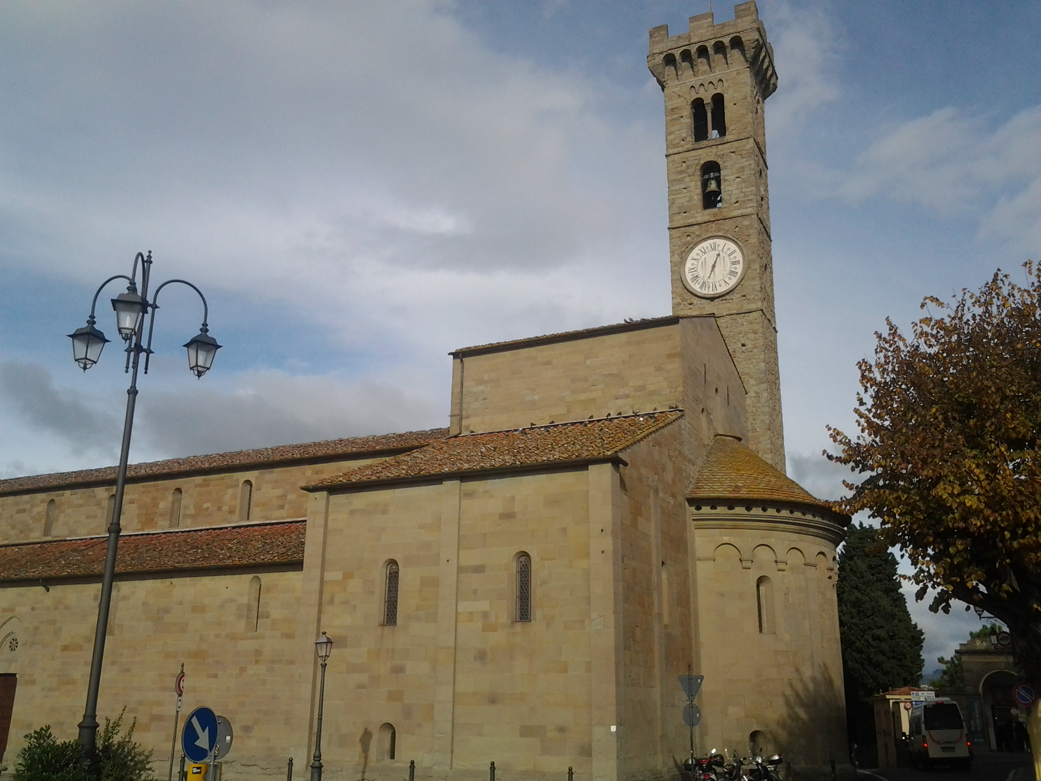 Scopri di più sull'articolo Come arrivare a Fiesole, Autonoleggio con Autista