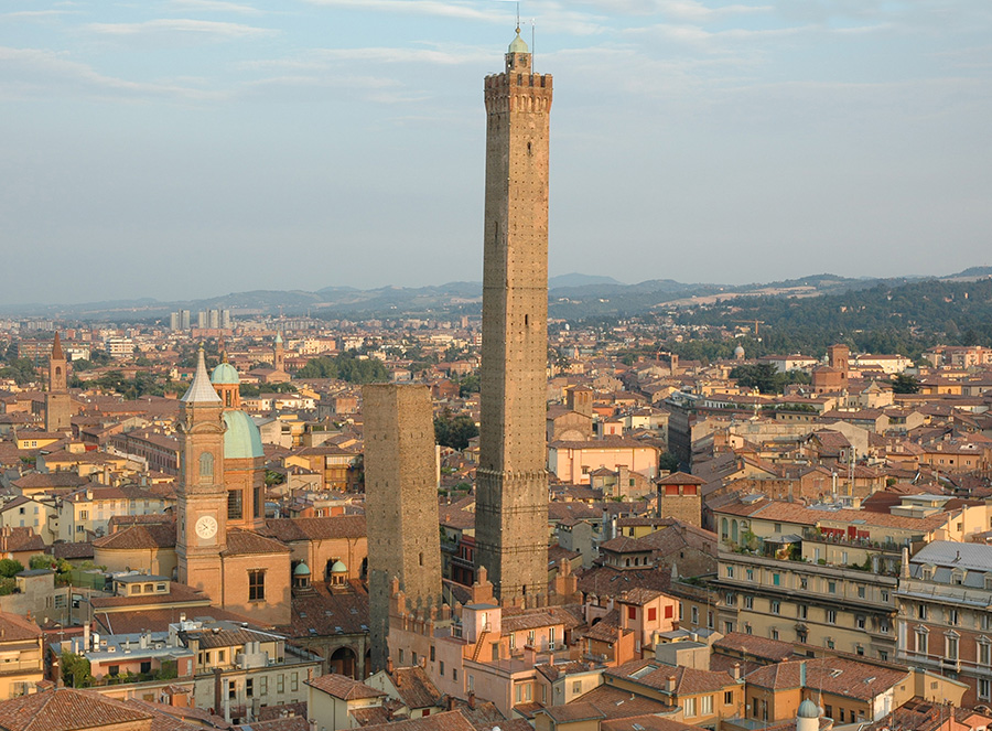 Scopri di più sull'articolo Transfer a Bologna col servizio di noleggio con autista