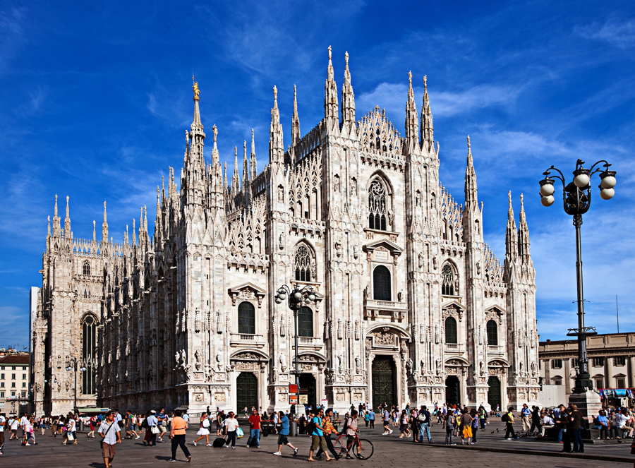 Scopri di più sull'articolo Transfer a Milano e al Castello Sforzesco servizio di noleggio con conducente (N.C.C.)